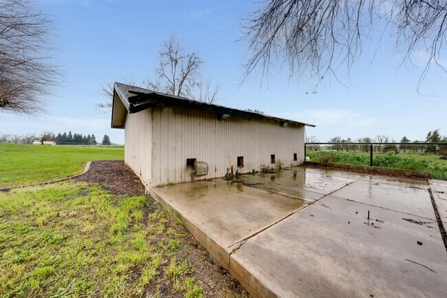 Building Photo - 12707 Leo Ln