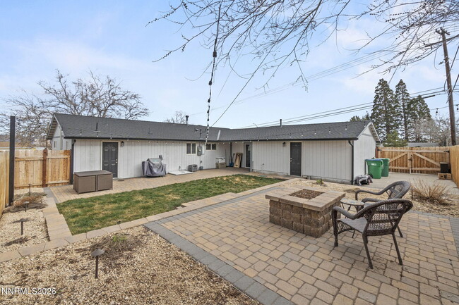 Building Photo - 701 Bowman Dr