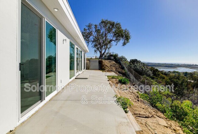 Building Photo - 2150 Bulrush Ln