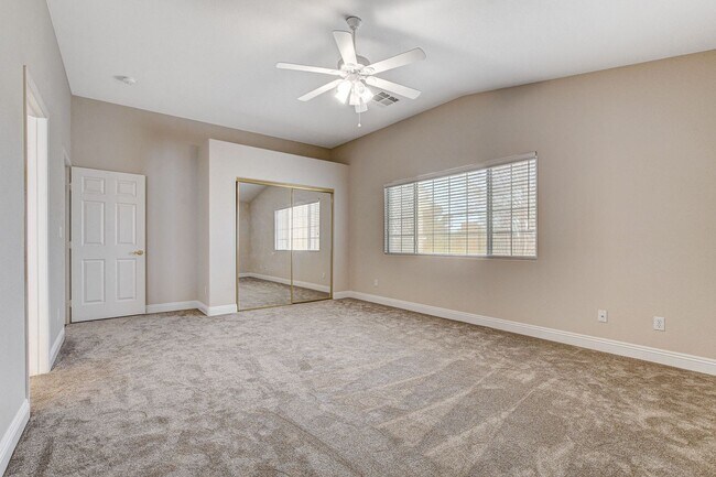 Building Photo - 5053 Cedar Lawn Way