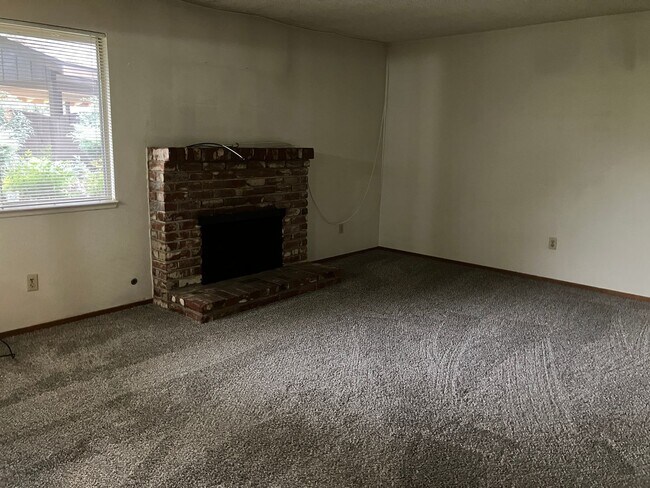 Building Photo - 2813 Thornton Ct