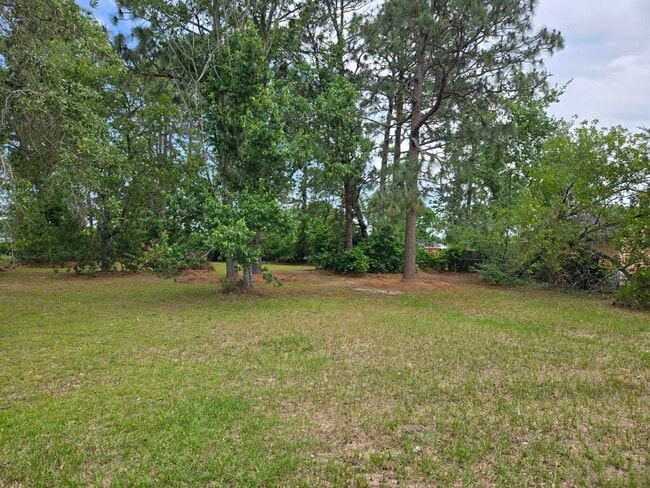 Building Photo - 2600 Carrington Dr