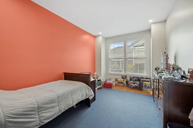 Building Photo - 3146 Valcour Dr