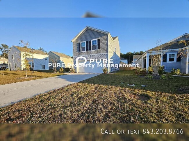 Primary Photo - Spacious 4 Bedroom 3 Bathroom Rental Avail...