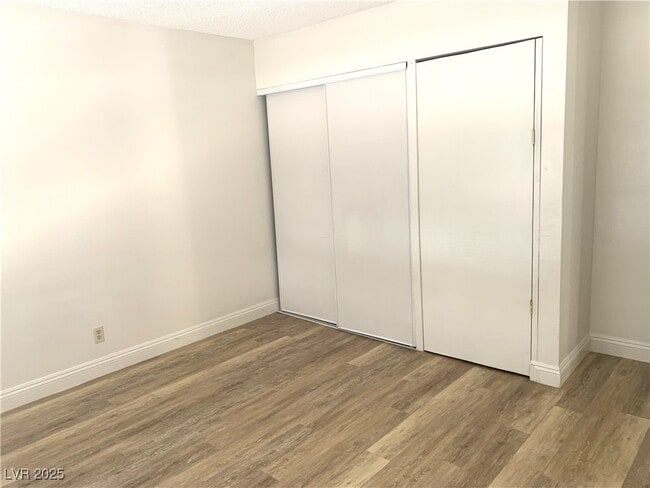 Building Photo - 1822 Avacado Ct