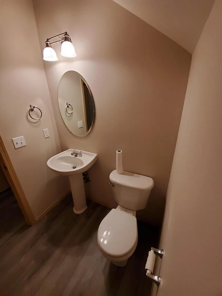 Building Photo - 18323 13th Avenue Ct E