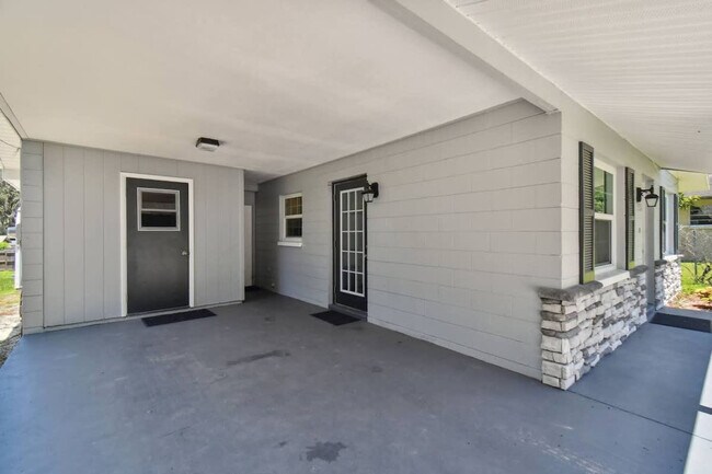 Building Photo - 37329 Magnolia Ave