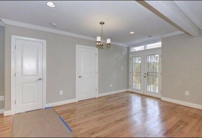 Breakfast Area - 5108 Bass Pl SE