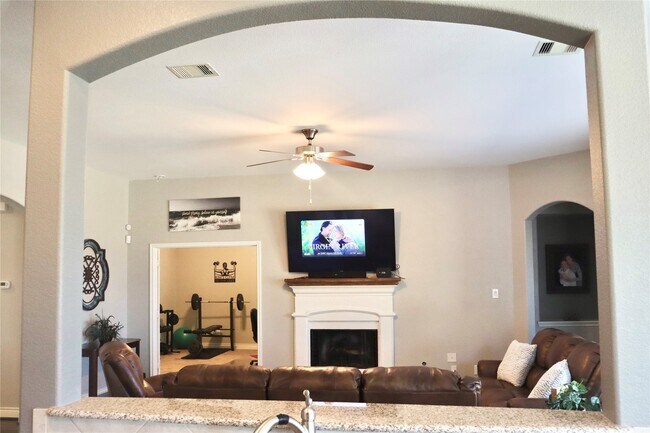 Building Photo - 5627 S Denham Ridge Ln