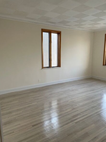 Building Photo - 5903 20th Ave