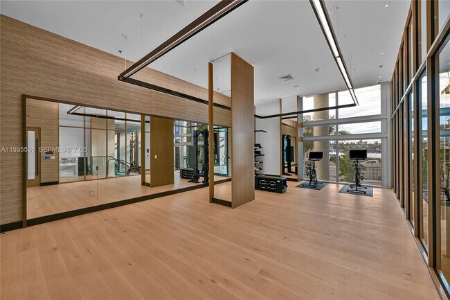 Building Photo - 151 N Seabreeze Blvd