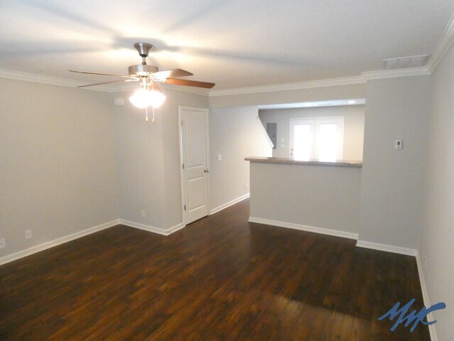 Building Photo - 2521 Jackalope St