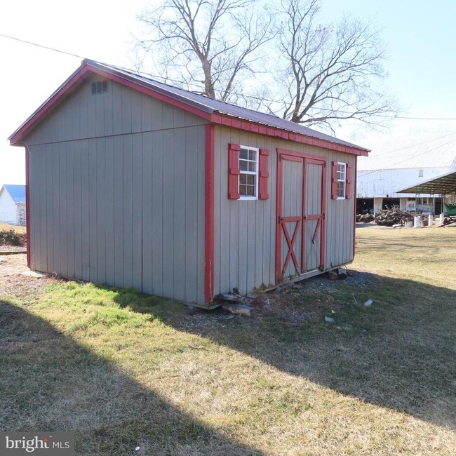 Building Photo - 1410 Gillan Dr
