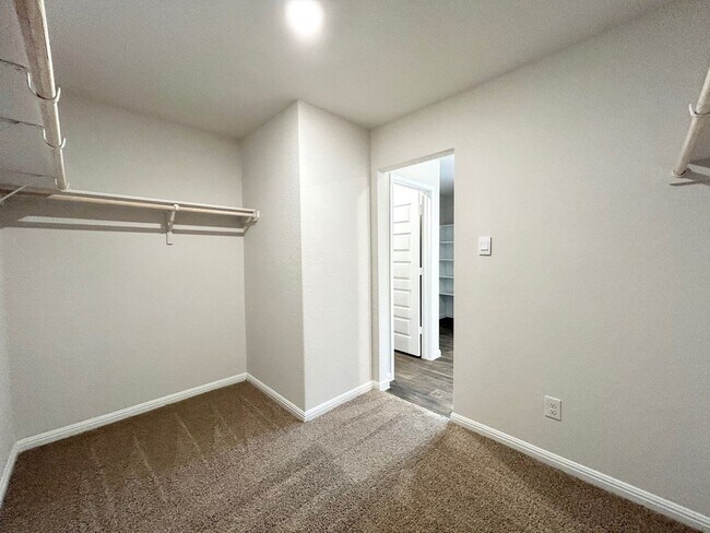 Building Photo - New 4 Bd 2 Ba Home Available for Move In!