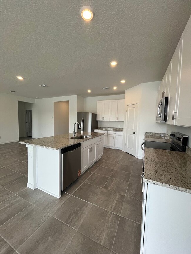 Building Photo - New Construction in Flagler Village 4bedroom 3 bath!!!!!