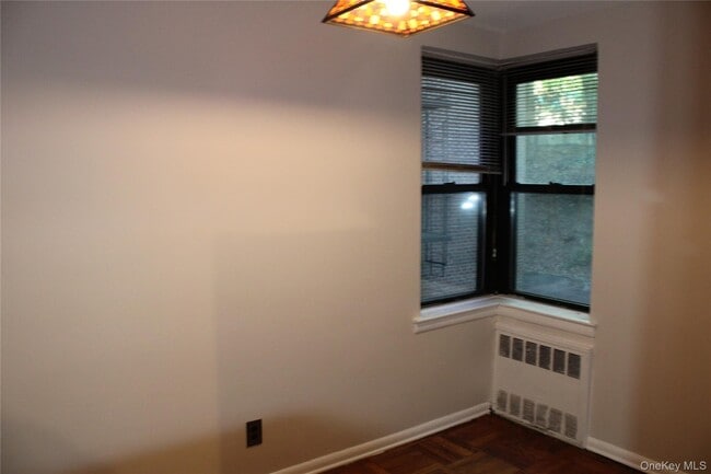 Building Photo - 277 Bronx River Rd