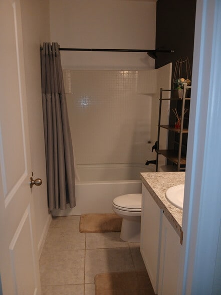 Building Photo - 2317 Litchfield Lp
