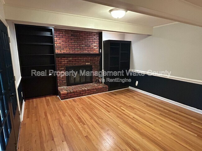 Building Photo - 4500 Connell Dr
