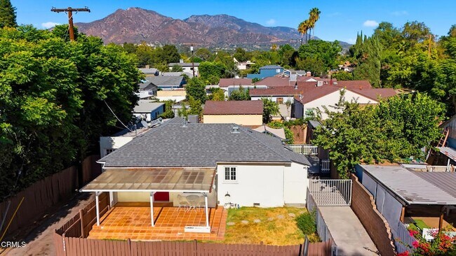 Building Photo - 10734 Oro Vista Ave