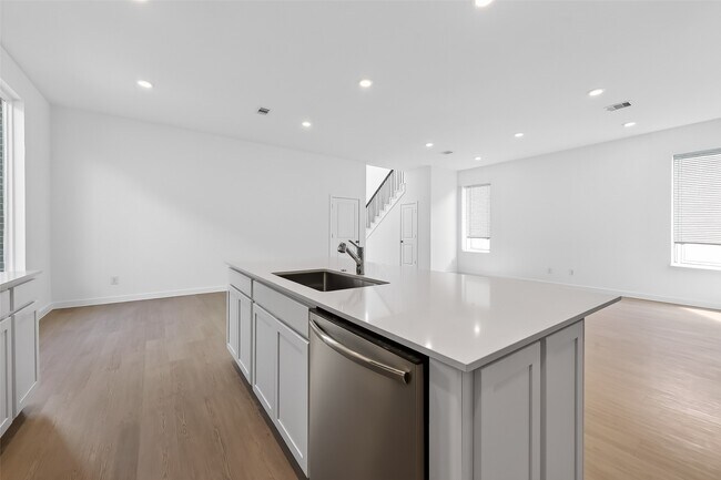 Building Photo - 21619 Colonial Medow Creek Trl