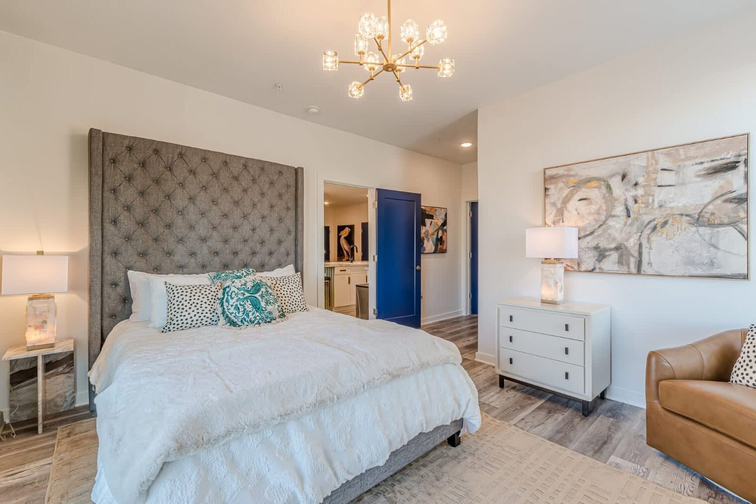 Building Photo - 525 Parkway Dr NE