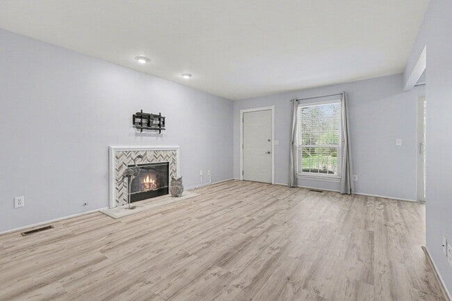 Building Photo - 3036 Forest Creek Ct