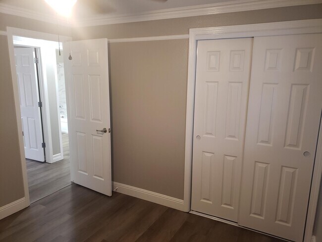 Building Photo - 817 Stafford Way