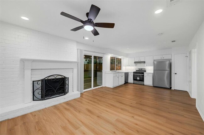 Building Photo - 12316 Bainbridge Ln