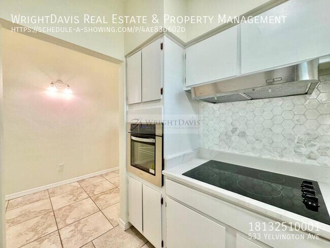 Building Photo - 533 Yelvington Ave