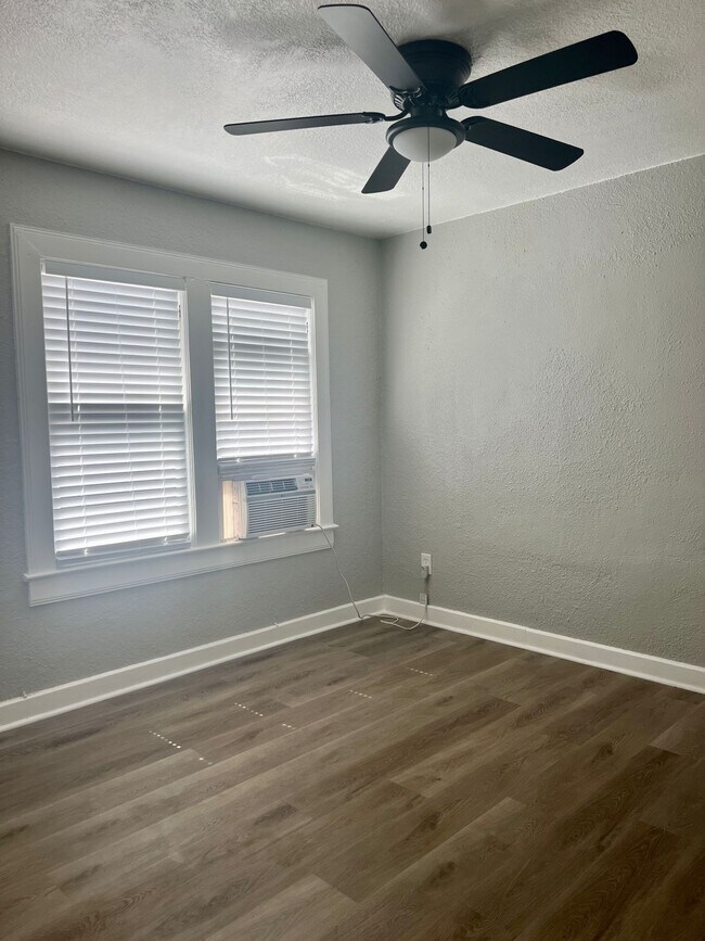 Bedroom - 1483 Hamlet Ave