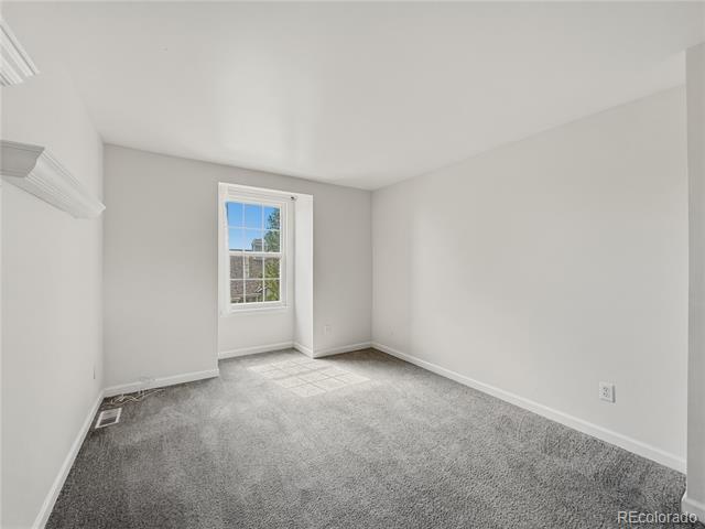 Building Photo - 2892 W Long Cir