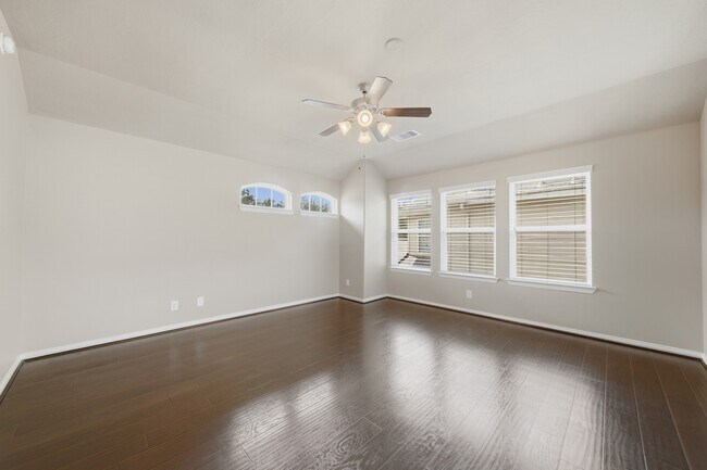 Building Photo - 2716 Sunshade Ct
