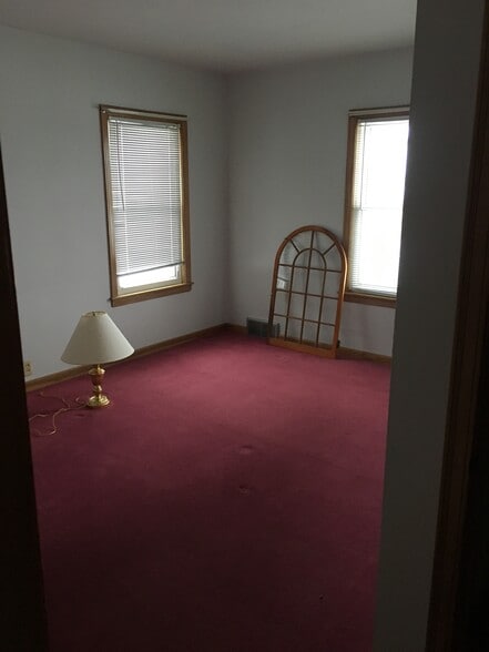 BEDROOM 1 - 324 Hill St