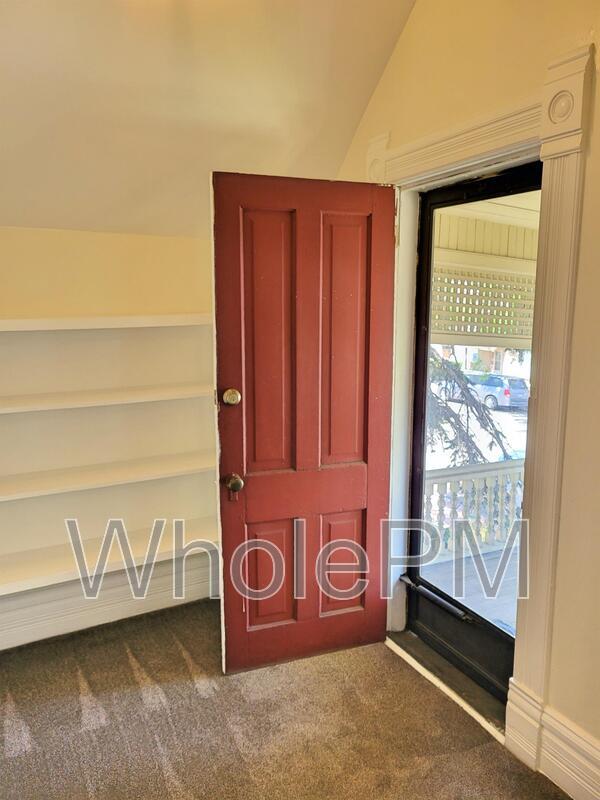 Building Photo - 721 Elati St