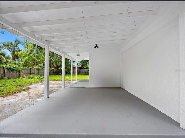 Building Photo - 2012 Flagler St