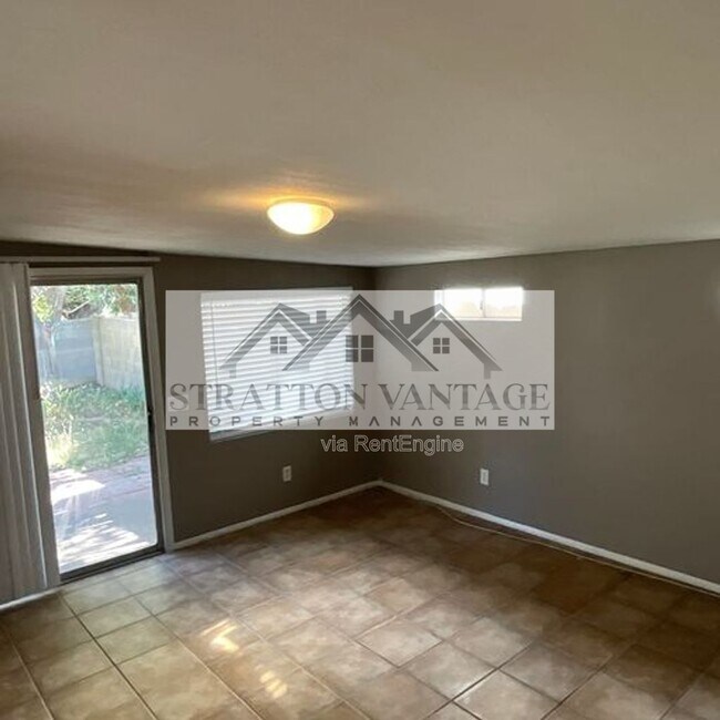 Building Photo - 3893 W Denver St