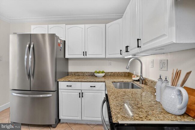 Building Photo - 6015 Ticonderoga Ct