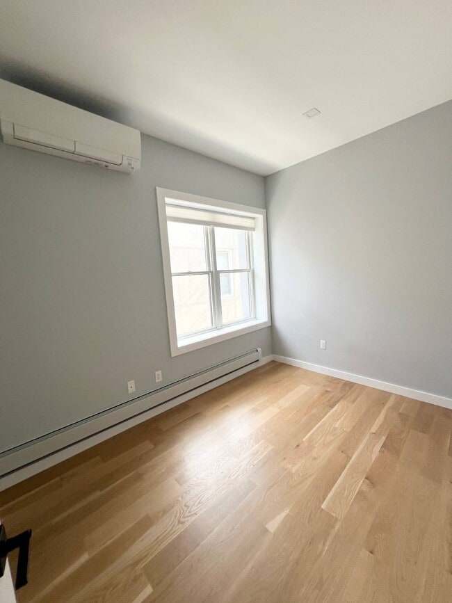 Building Photo - 945 77th St