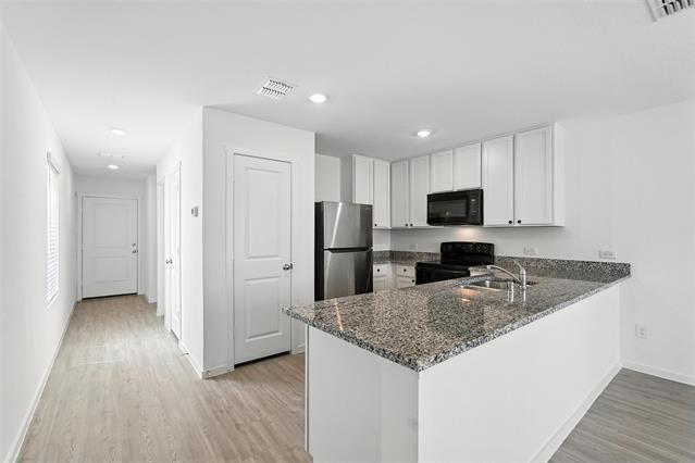 Building Photo - 926 Woodstork Wy