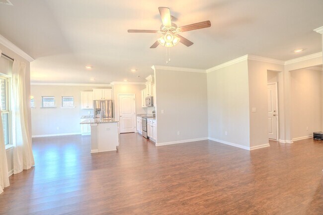 Building Photo - 14145 Lannister Ln