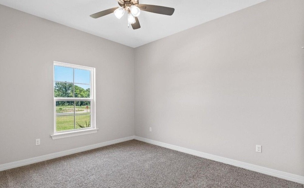 Building Photo - 4956 Laurel Cir