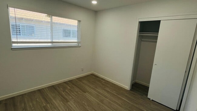 Building Photo - 1139 Ayala Dr