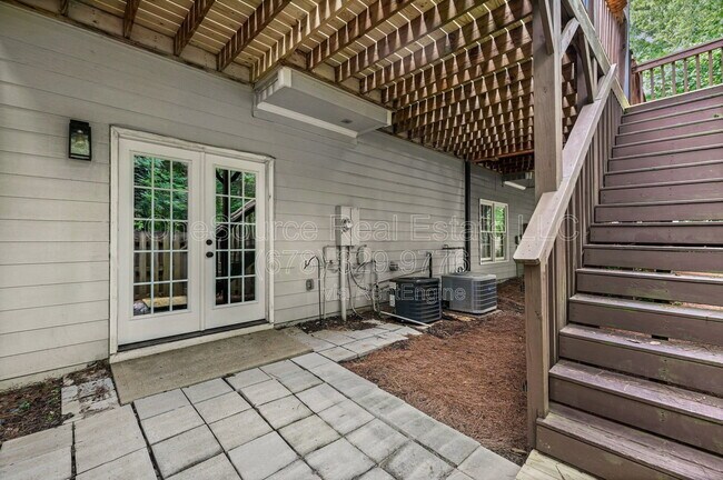 Building Photo - 12030 Stonebrook Cv