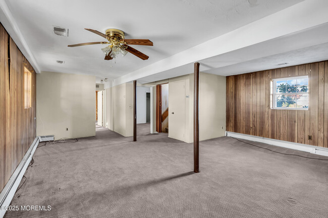 Building Photo - 353 Cokes Dr