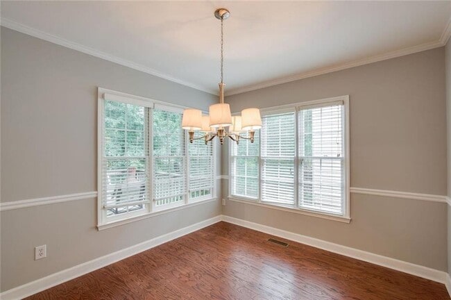 Building Photo - 1489 Justin Dr