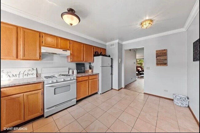 Building Photo - 1516 N River W Ct