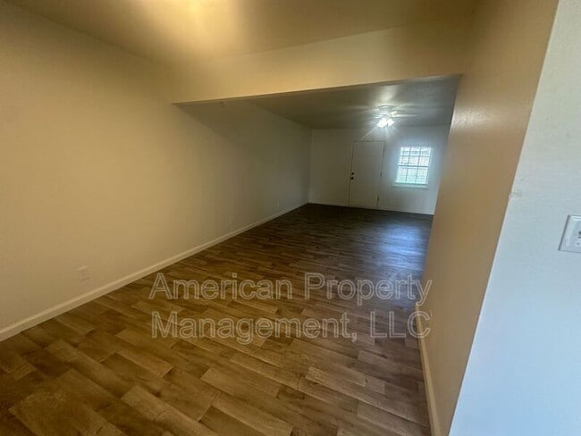 Building Photo - 2320 S 84th E Ave