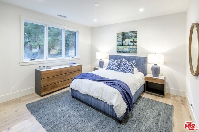 Building Photo - 24277 Dry Canyon Cold Creek Rd