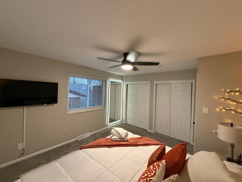 Primary Bedroom - 5916 Newcombe Ct