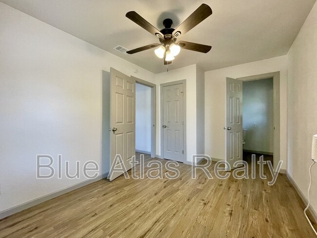 Building Photo - 2037 Beaumont St